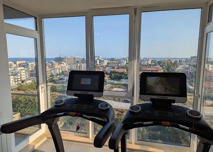 Seaside Sofia - Meraki Pool And - Private Parking Lägenhet Năvodari