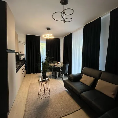 Seaside Sofia - Meraki Pool And - Private Parking Apartment *